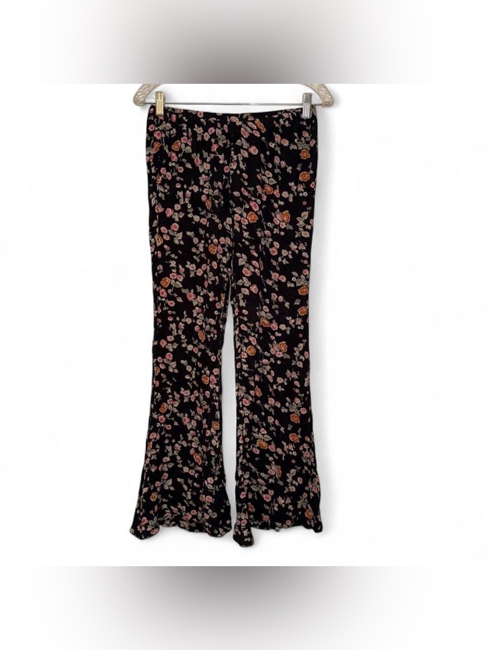 BILLABONG Black floral print flare rayon pants sz S ✨